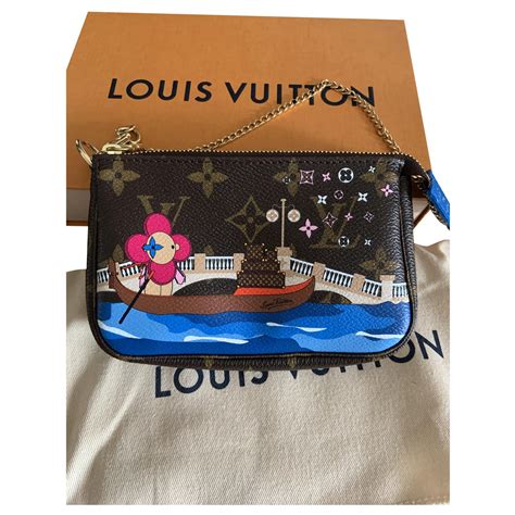 lv mini pochette limited edition 2019|lv mini pochette crossbody.